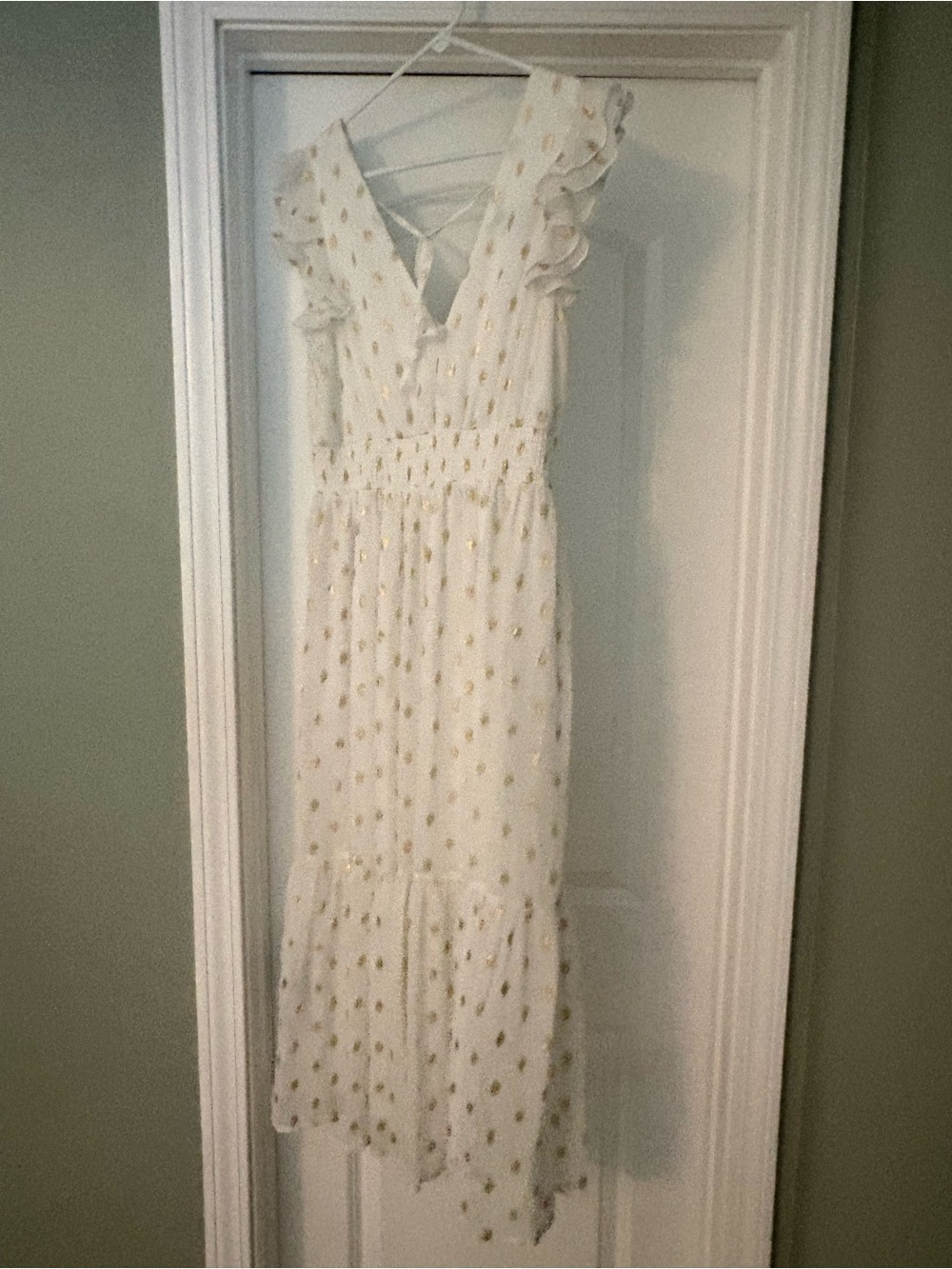 Lulu's White Maxi Dress with Gold Dot great condition worn 2 times